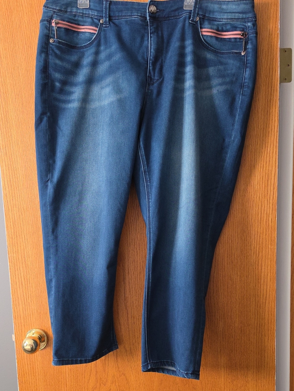Melissa McCarthy Seven7 Dark Blue Ankle Jeans with Pink Trim - Size 22W